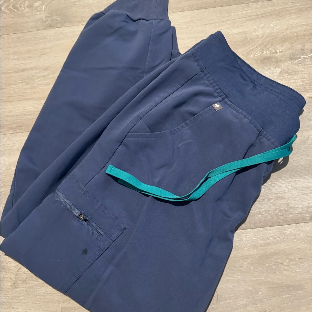 FIGS - sky blue set